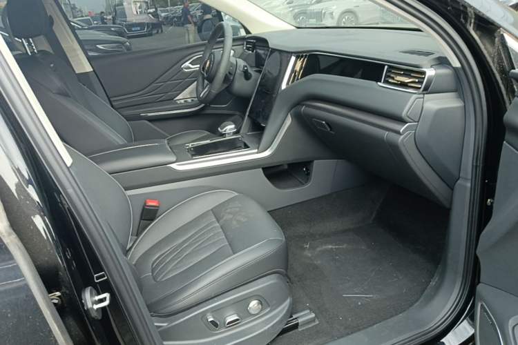 Used Hongqi HS7 PHEV 2024 2.0T PHEV Four-Wheel Drive Flagship Edition 6 Seats Right Front Seat