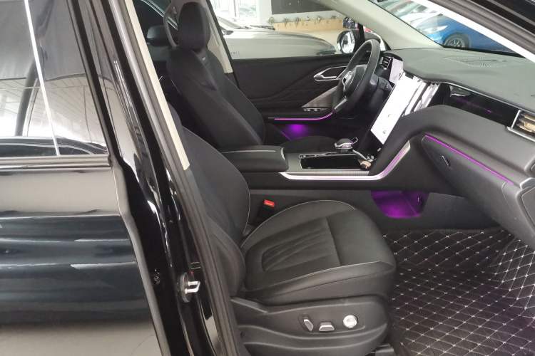 Used Hongqi HS7 PHEV 2024 2.0T PHEV Four-Wheel Drive Flagship Edition 7 Seats Right Front Seat