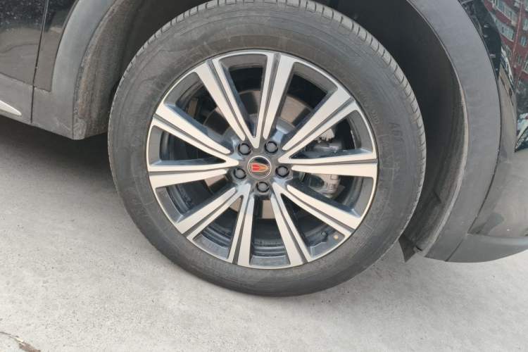 Used Hongqi HS7 PHEV 2024 2.0T PHEV Four-Wheel Drive Flagship Edition 6 Seats Right Front Wheel Hub