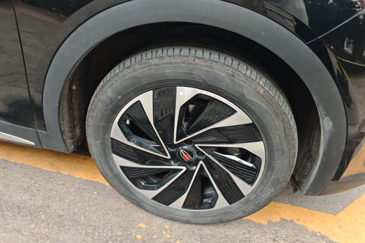 Used Hongqi HS7 PHEV 2024 2.0T PHEV Two-Wheel Drive Flagship Edition 6 Seats Right Front Wheel Hub