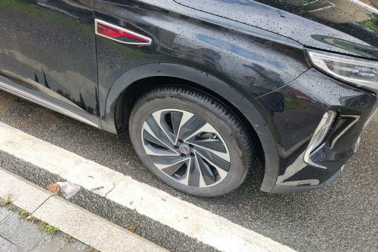 Used Hongqi HS7 PHEV 2024 2.0T PHEV Two-Wheel Drive Flagship Edition 6 Seats Right Front Wheel Hub