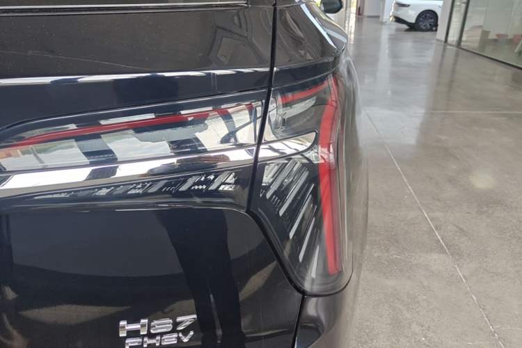 Used Hongqi HS7 PHEV 2024 2.0T PHEV Four-Wheel Drive Flagship Edition 7 Seats Right Rear Taillight
