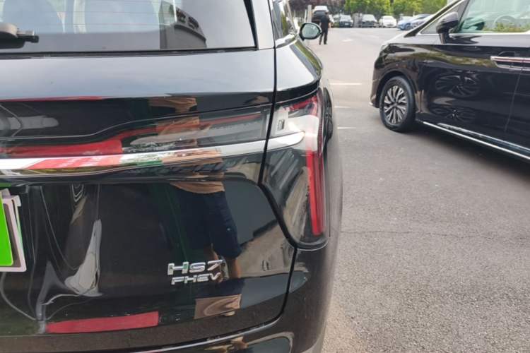 Used Hongqi HS7 PHEV 2024 2.0T PHEV Four-Wheel Drive Flagship Edition 6 Seats Right Rear Taillight