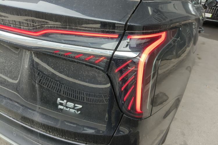 Used Hongqi HS7 PHEV 2024 2.0T PHEV Four-Wheel Drive Flagship Edition 6 Seats Right Rear Taillight