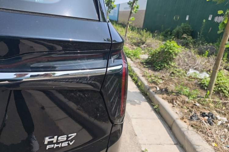 Used Hongqi HS7 PHEV 2024 2.0T PHEV Four-Wheel Drive Flagship Edition 6 Seats Right Rear Taillight