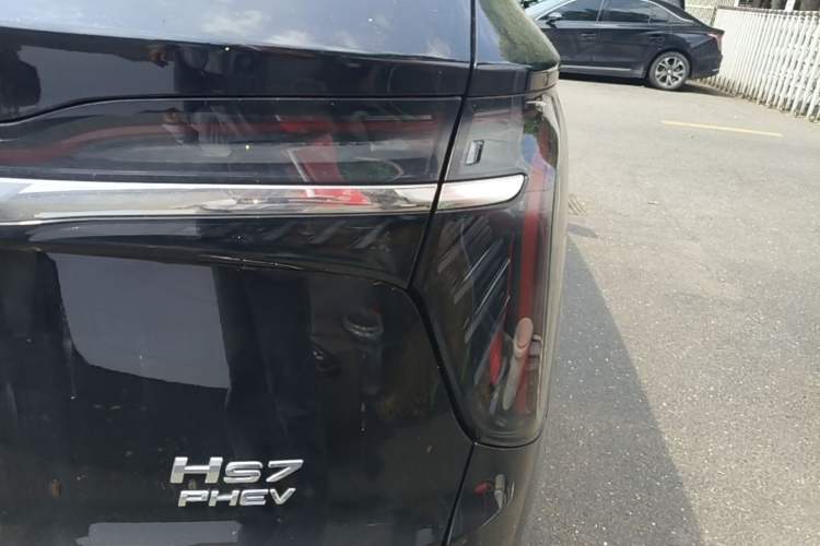 Used Hongqi HS7 PHEV 2024 2.0T PHEV Four-Wheel Drive Flagship Edition 6 Seats Right Rear Taillight
