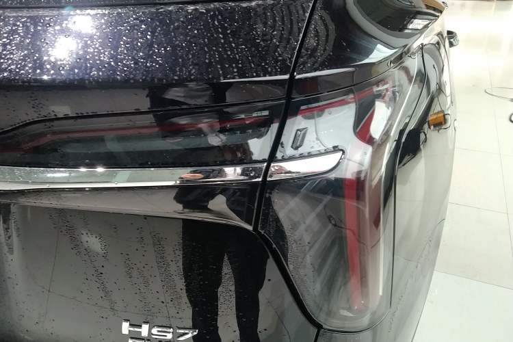 Used Hongqi HS7 PHEV 2024 2.0T PHEV Four-Wheel Drive Flagship Edition 7 Seats Right Rear Taillight