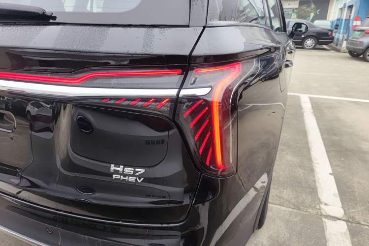 Used Hongqi HS7 PHEV 2024 2.0T PHEV Four-Wheel Drive Flagship Edition 7 Seats Right Rear Taillight