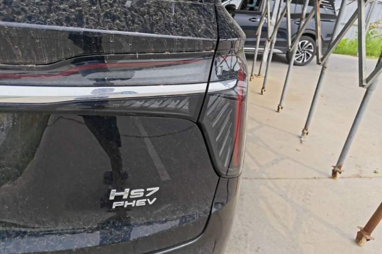 Used Hongqi HS7 PHEV 2024 2.0T PHEV Four-Wheel Drive Flagship Edition 7 Seats Right Rear Taillight