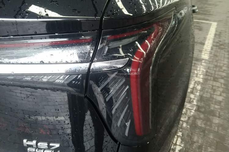 Used Hongqi HS7 PHEV 2024 2.0T PHEV Four-Wheel Drive Flagship Edition 6 Seats Right Rear Taillight