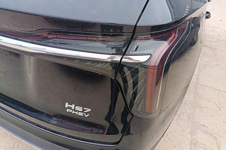 Used Hongqi HS7 PHEV 2024 2.0T PHEV Four-Wheel Drive Flagship Edition 7 Seats Right Rear Taillight