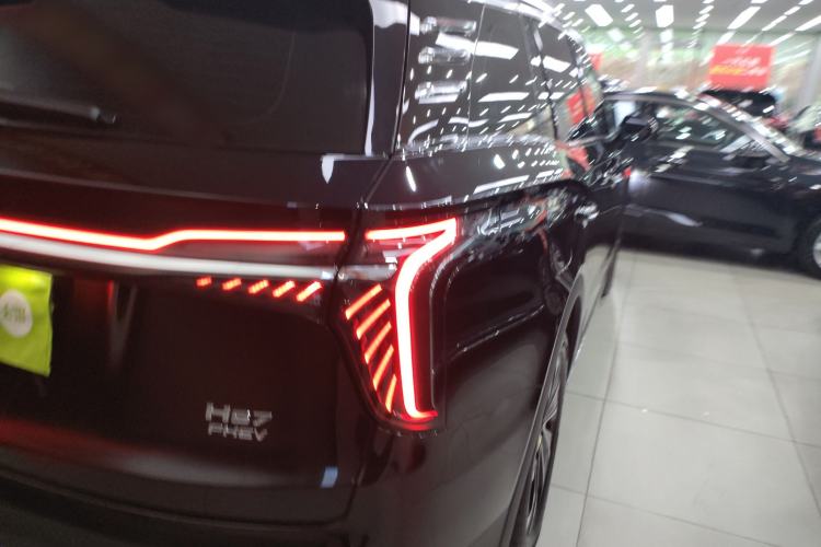 Used Hongqi HS7 PHEV 2024 2.0T PHEV Two-Wheel Drive Flagship Edition 6 Seats Right Rear Taillight