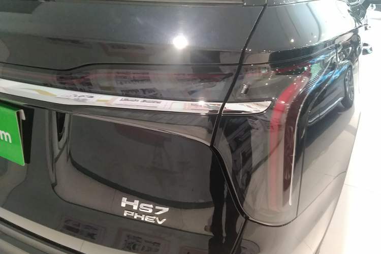 Used Hongqi HS7 PHEV 2024 2.0T PHEV Four-Wheel Drive Flagship Edition 7 Seats Right Rear Taillight