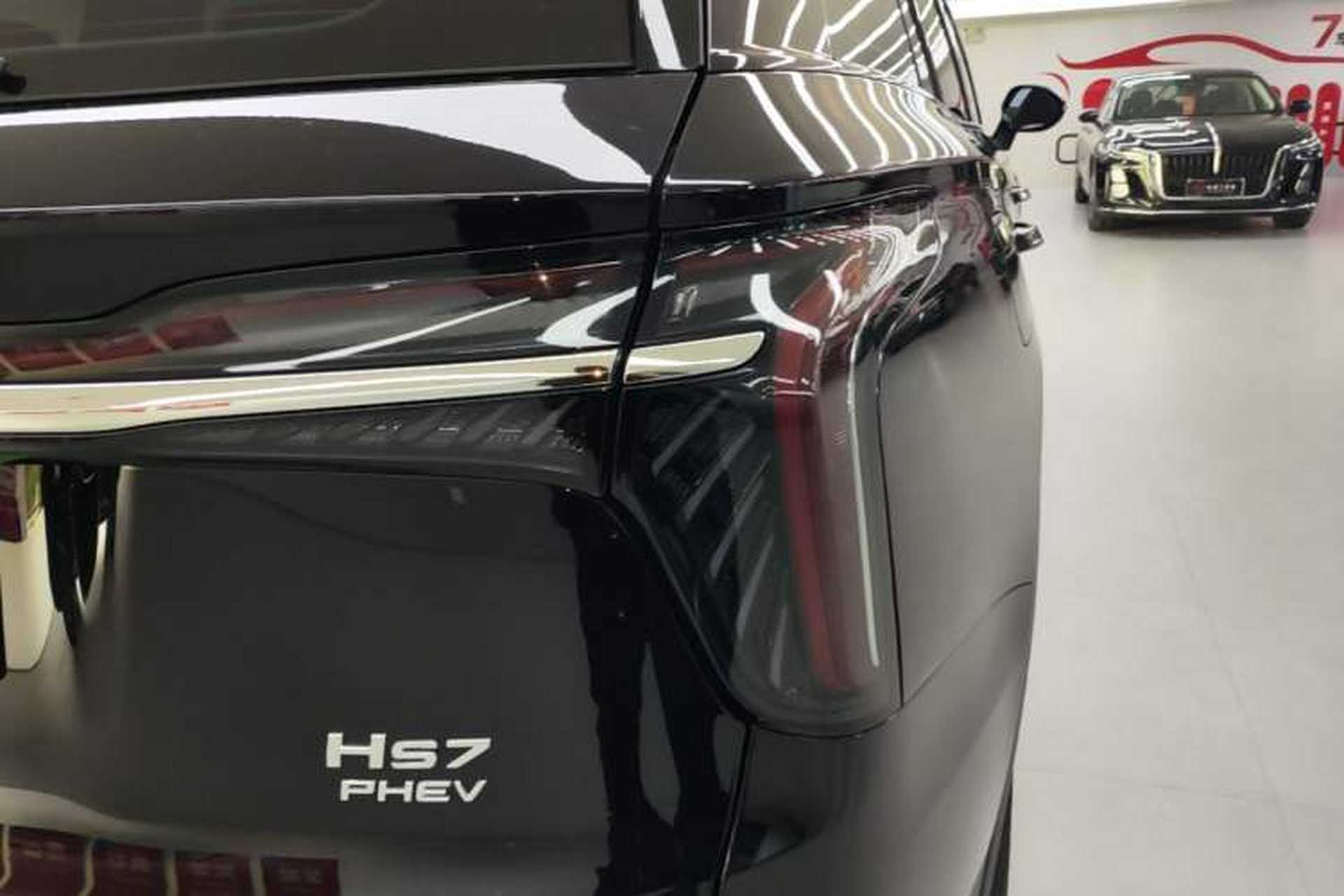 Used Hongqi HS7 PHEV 2024 2.0T PHEV Four-Wheel Drive Flagship Edition 6 Seats Right Rear Taillight