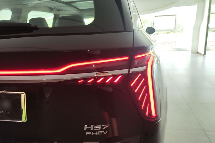 Used Hongqi HS7 PHEV 2024 2.0T PHEV Four-Wheel Drive Flagship Edition 6 Seats Right Rear Taillight