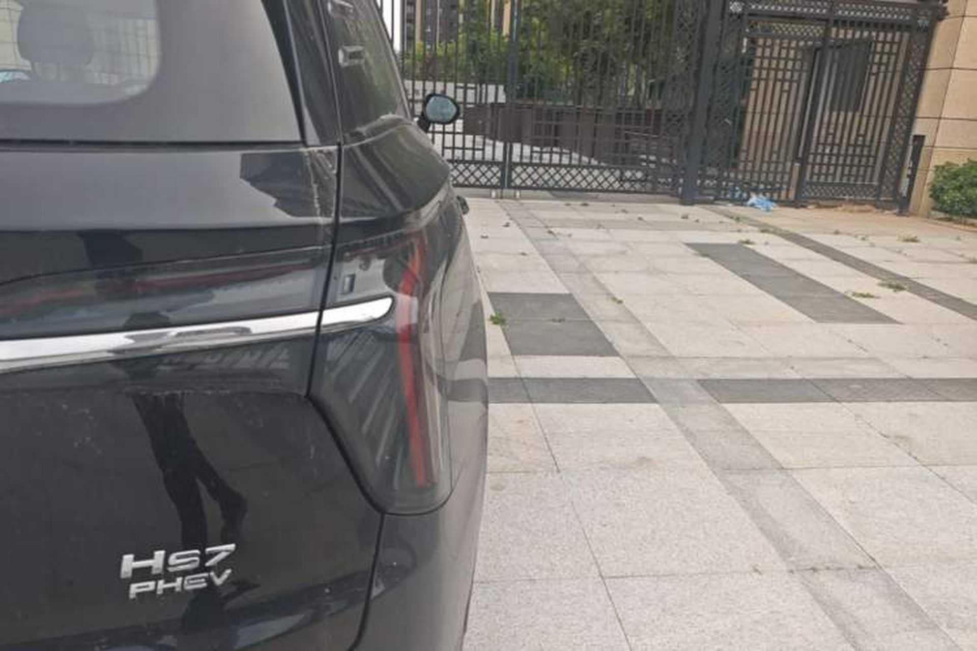 Used Hongqi HS7 PHEV 2024 2.0T PHEV Four-Wheel Drive Flagship Edition 7 Seats Right Rear Taillight