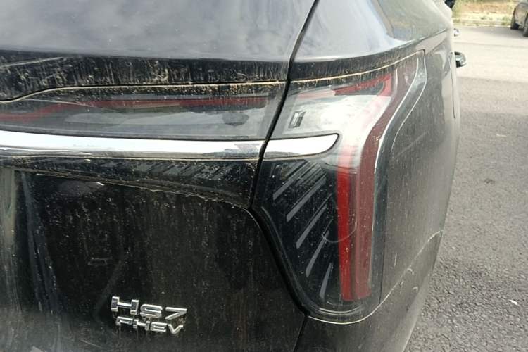 Used Hongqi HS7 PHEV 2024 2.0T PHEV Four-Wheel Drive Flagship Edition 6 Seats Right Rear Taillight