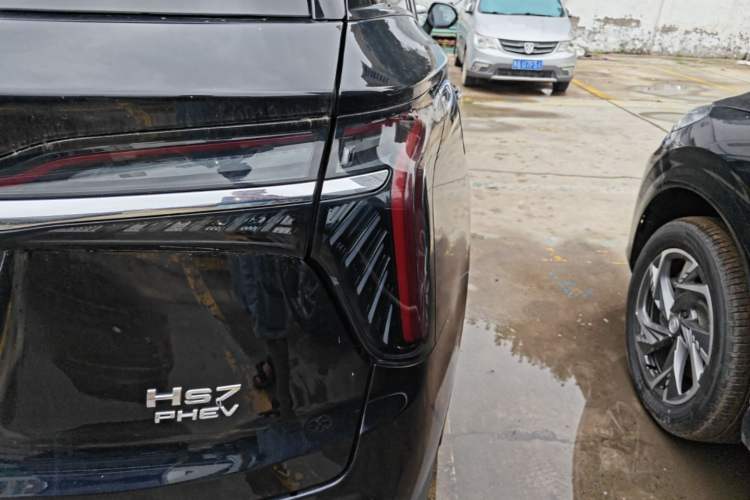 Used Hongqi HS7 PHEV 2024 2.0T PHEV Four-Wheel Drive Flagship Edition 6 Seats Right Rear Taillight