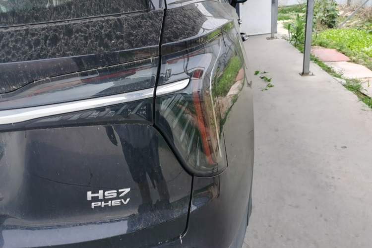 Used Hongqi HS7 PHEV 2024 2.0T PHEV Four-Wheel Drive Flagship Edition 6 Seats Right Rear Taillight