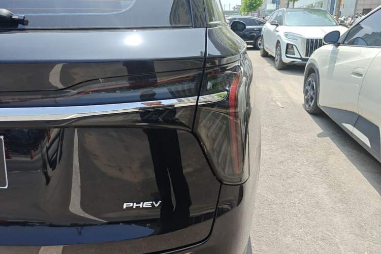 Used Hongqi HS7 PHEV 2024 2.0T PHEV Four-Wheel Drive Flagship Edition 6 Seats Right Rear Taillight
