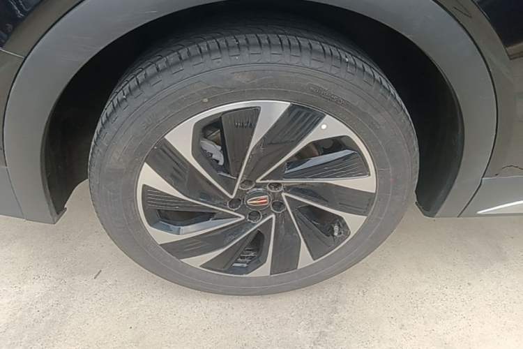Used Hongqi HS7 PHEV 2024 2.0T PHEV Four-Wheel Drive Flagship Edition 6 Seats Right Rear Wheel Hub