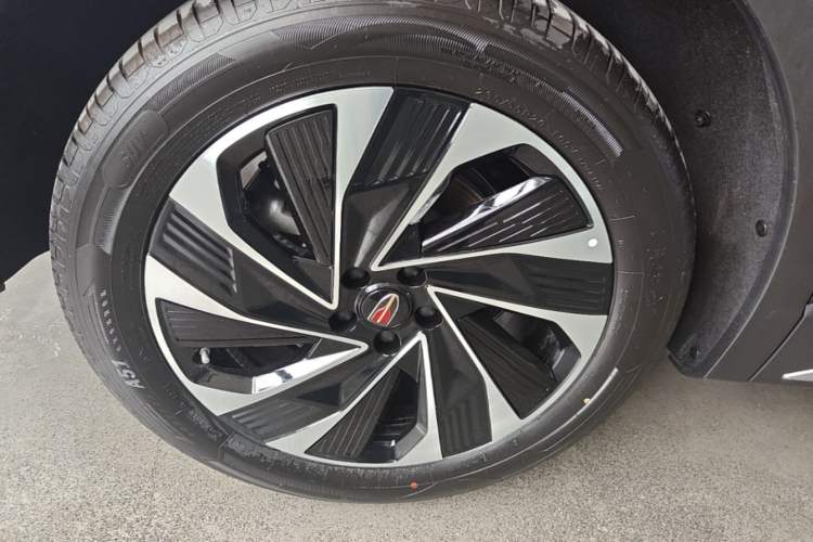 Used Hongqi HS7 PHEV 2024 2.0T PHEV Four-Wheel Drive Flagship Edition 7 Seats Right Rear Wheel Hub