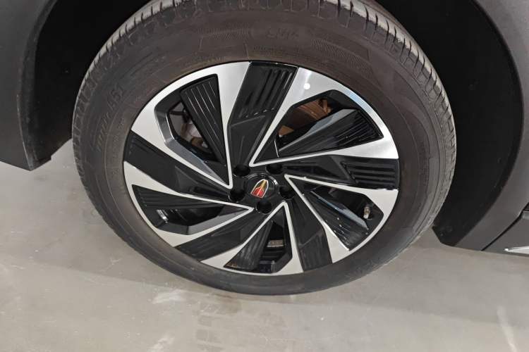 Used Hongqi HS7 PHEV 2024 2.0T PHEV Four-Wheel Drive Flagship Edition 7 Seats Right Rear Wheel Hub