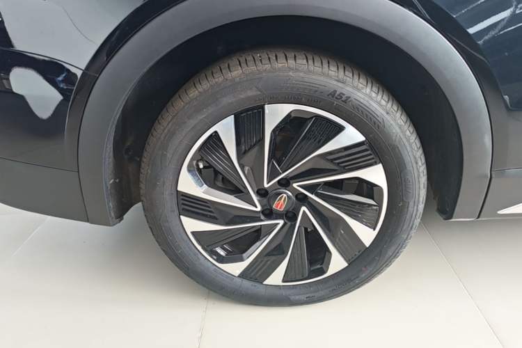 Used Hongqi HS7 PHEV 2024 2.0T PHEV Four-Wheel Drive Flagship Edition 7 Seats Right Rear Wheel Hub