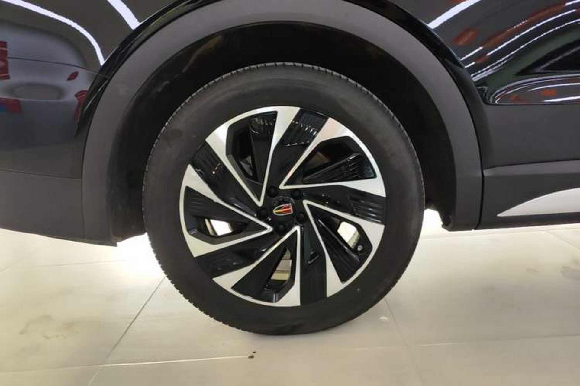 Used Hongqi HS7 PHEV 2024 2.0T PHEV Four-Wheel Drive Flagship Edition 7 Seats Right Rear Wheel Hub