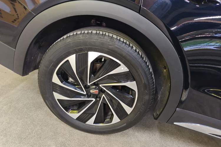Used Hongqi HS7 PHEV 2024 2.0T PHEV Four-Wheel Drive Flagship Edition 6 Seats Right Rear Wheel Hub