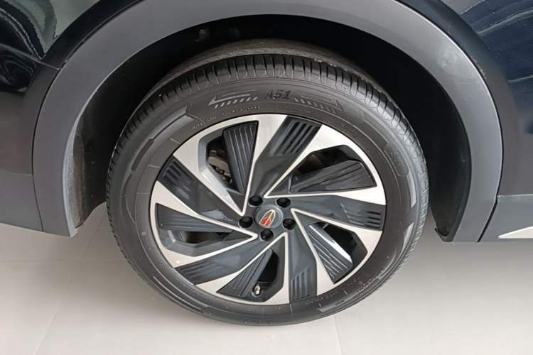 Used Hongqi HS7 PHEV 2024 2.0T PHEV Four-Wheel Drive Flagship Edition 6 Seats Right Rear Wheel Hub