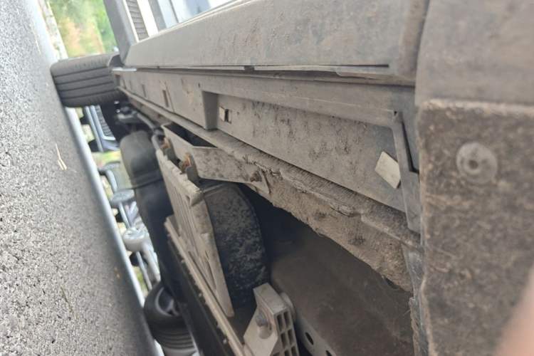 Used Hongqi HS7 PHEV 2024 2.0T PHEV Four-Wheel Drive Flagship Edition 6 Seats Right Side Sill