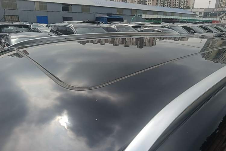 Used Hongqi HS7 PHEV 2024 2.0T PHEV Four-Wheel Drive Flagship Edition 6 Seats Roof