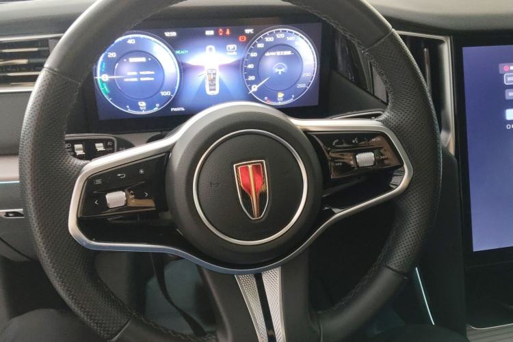 Used Hongqi HS7 PHEV 2024 2.0T PHEV Four-Wheel Drive Flagship Edition 6 Seats Steering Wheel