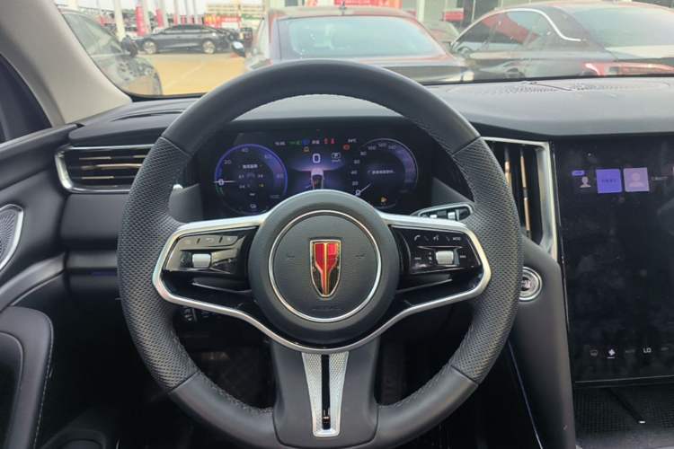 Used Hongqi HS7 PHEV 2024 2.0T PHEV Four-Wheel Drive Flagship Edition 6 Seats Steering Wheel