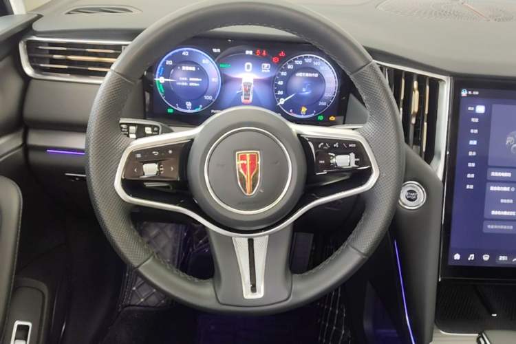 Used Hongqi HS7 PHEV 2024 2.0T PHEV Four-Wheel Drive Flagship Edition 6 Seats Steering Wheel