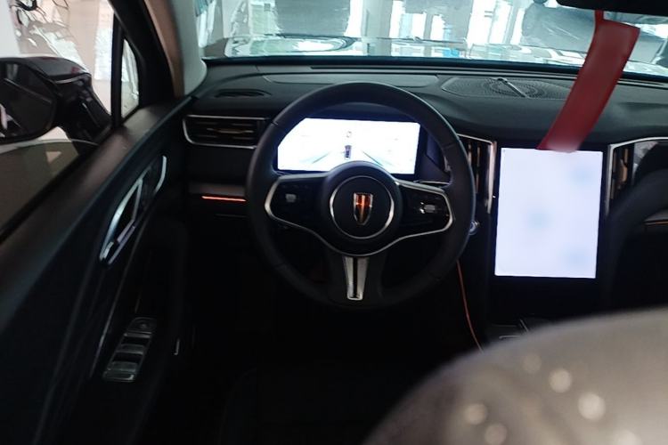 Used Hongqi HS7 PHEV 2024 2.0T PHEV Four-Wheel Drive Flagship Edition 6 Seats Steering Wheel