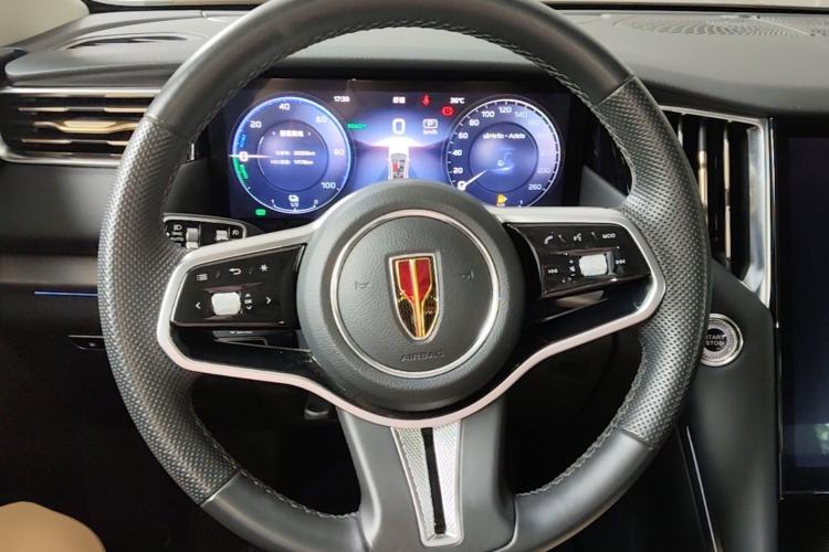 Used Hongqi HS7 PHEV 2024 2.0T PHEV Four-Wheel Drive Flagship Edition 6 Seats Steering Wheel