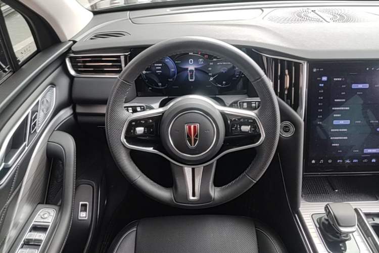 Used Hongqi HS7 PHEV 2024 2.0T PHEV Four-Wheel Drive Flagship Edition 6 Seats Steering Wheel