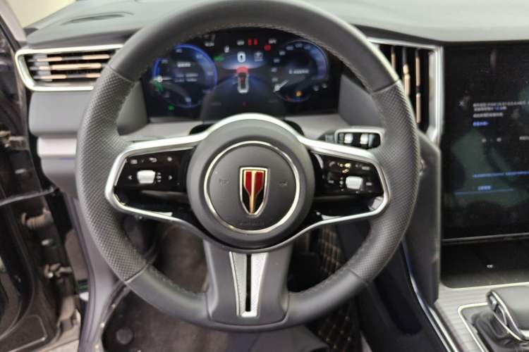 Used Hongqi HS7 PHEV 2024 2.0T PHEV Four-Wheel Drive Flagship Edition 6 Seats Steering Wheel