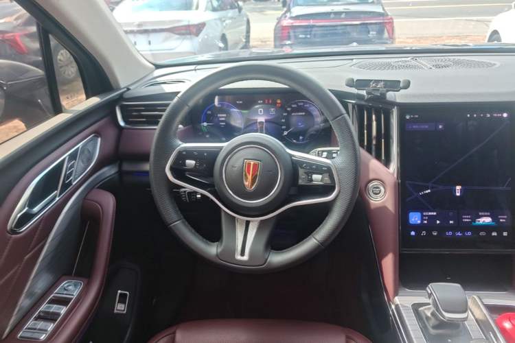 Used Hongqi HS7 PHEV 2024 2.0T PHEV Four-Wheel Drive Flagship Edition 7 Seats Steering Wheel