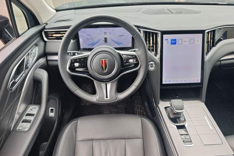 Used Hongqi HS7 PHEV 2024 2.0T PHEV Four-Wheel Drive Flagship Edition 6 Seats Steering Wheel