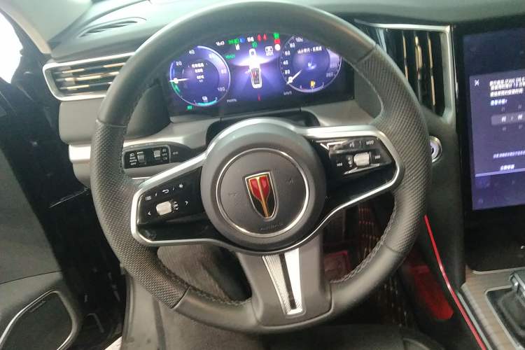 Used Hongqi HS7 PHEV 2024 2.0T PHEV Four-Wheel Drive Flagship Edition 6 Seats Steering Wheel