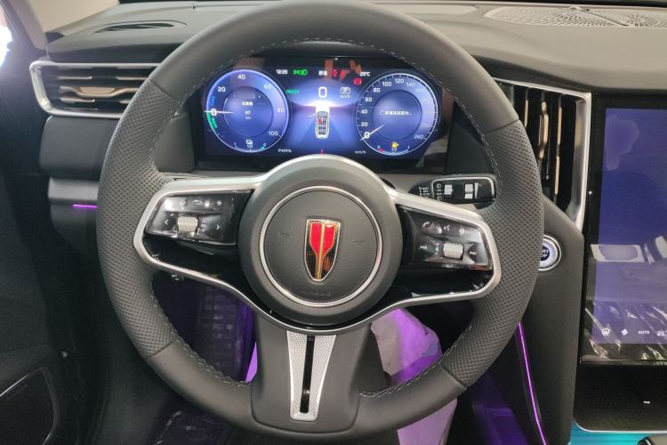 Used Hongqi HS7 PHEV 2024 2.0T PHEV Four-Wheel Drive Flagship Edition 7 Seats Steering Wheel