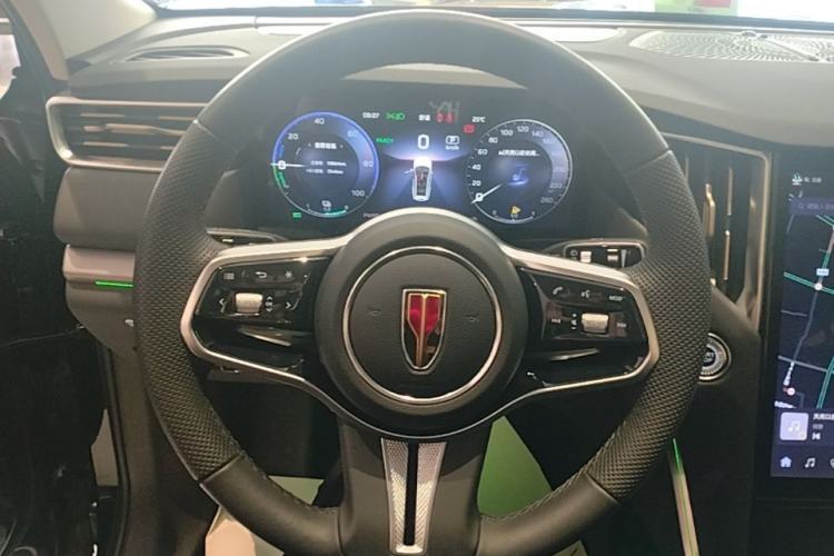 Used Hongqi HS7 PHEV 2024 2.0T PHEV Four-Wheel Drive Flagship Edition 6 Seats Steering Wheel