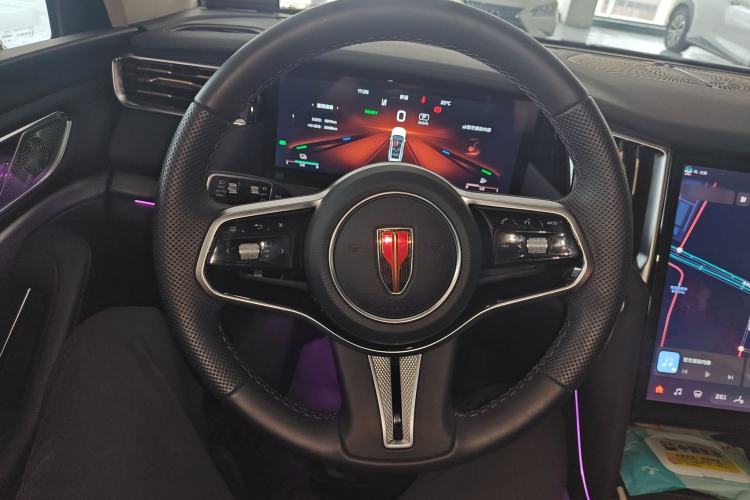 Used Hongqi HS7 PHEV 2024 2.0T PHEV Two-Wheel Drive Flagship Edition 6 Seats Steering Wheel