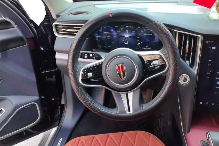 Used Hongqi HS7 PHEV 2024 2.0T PHEV Two-Wheel Drive Flagship Edition 6 Seats Steering Wheel