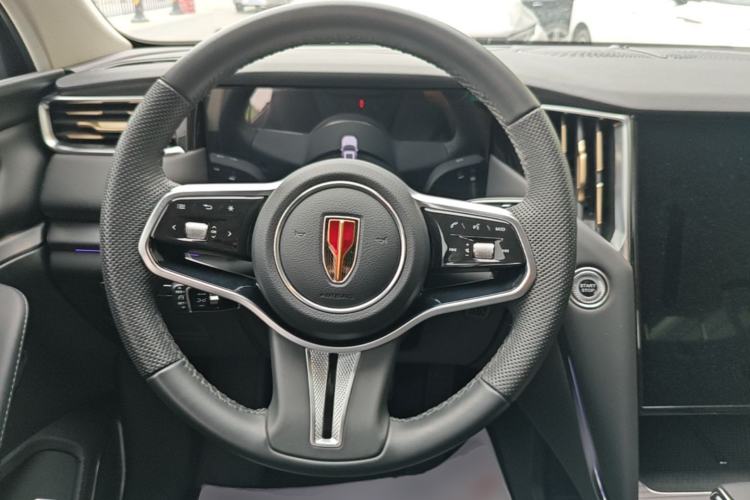 Used Hongqi HS7 PHEV 2024 2.0T PHEV Four-Wheel Drive Flagship Edition 6 Seats Steering Wheel