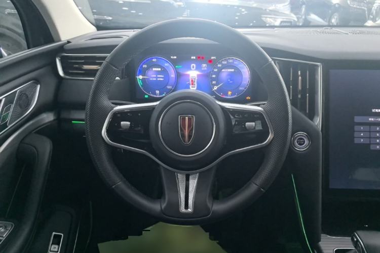 Used Hongqi HS7 PHEV 2024 2.0T PHEV Four-Wheel Drive Flagship Edition 6 Seats Steering Wheel