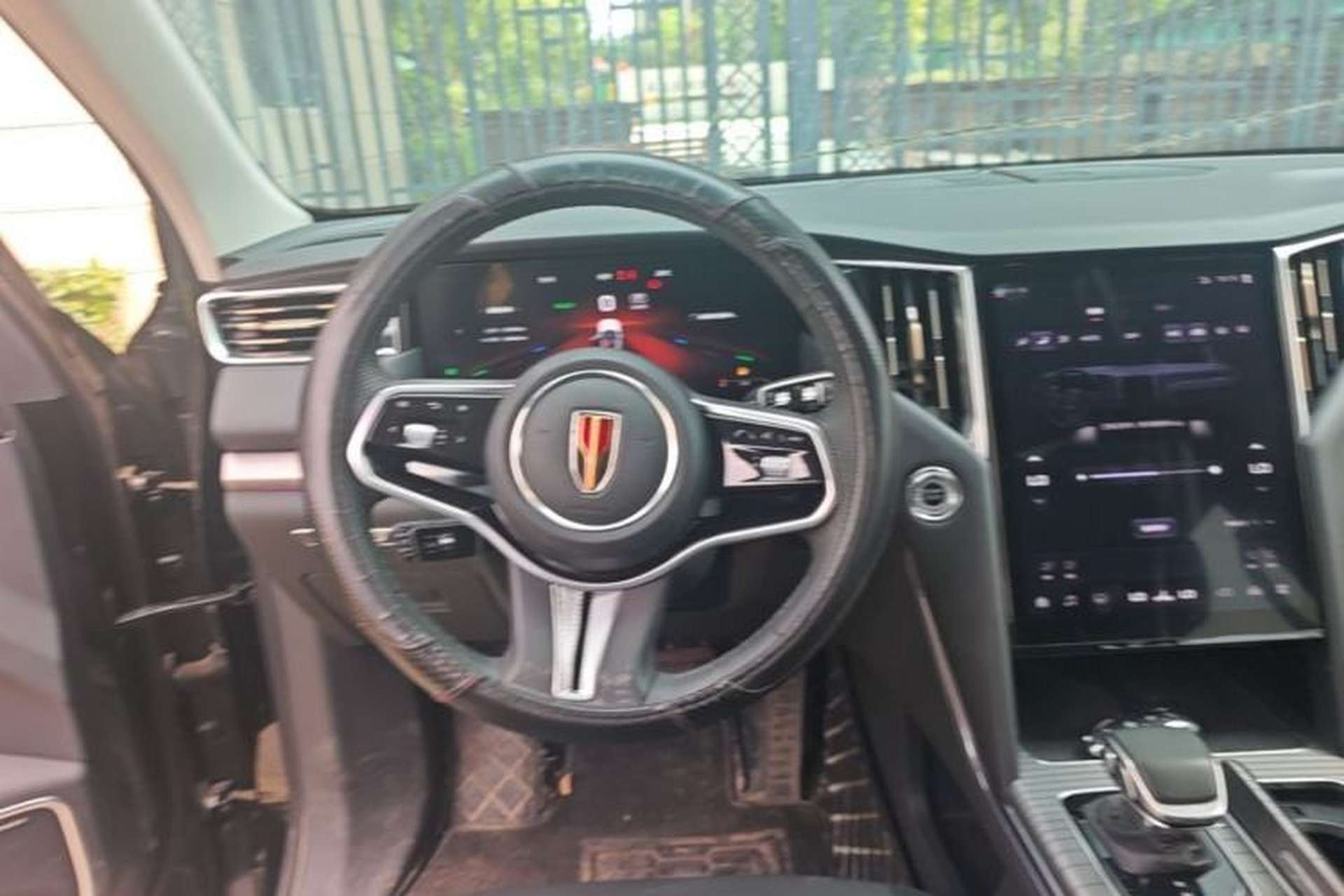 Used Hongqi HS7 PHEV 2024 2.0T PHEV Four-Wheel Drive Flagship Edition 7 Seats Steering Wheel